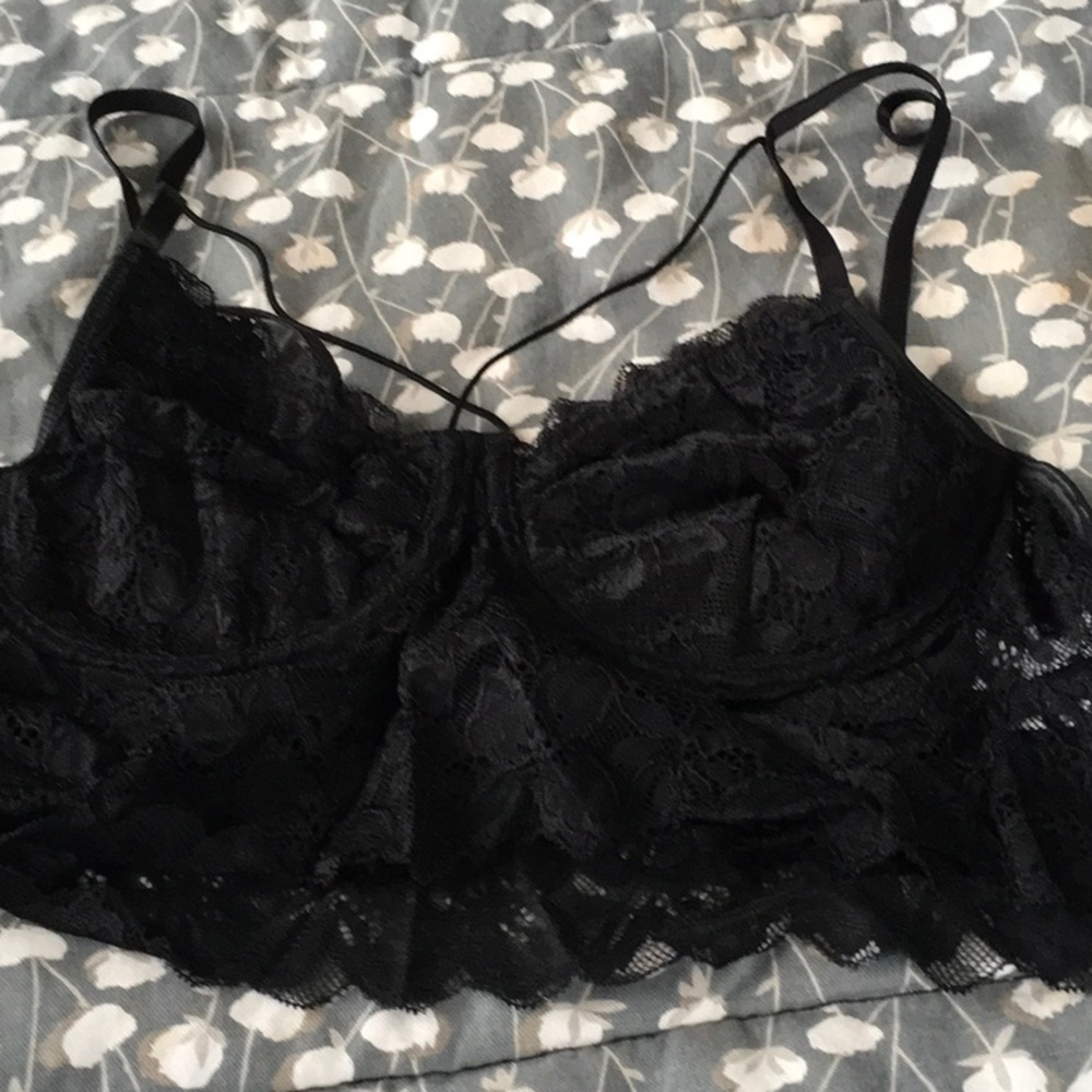 6️⃣9️⃣5️⃣ Black Lace Bralette